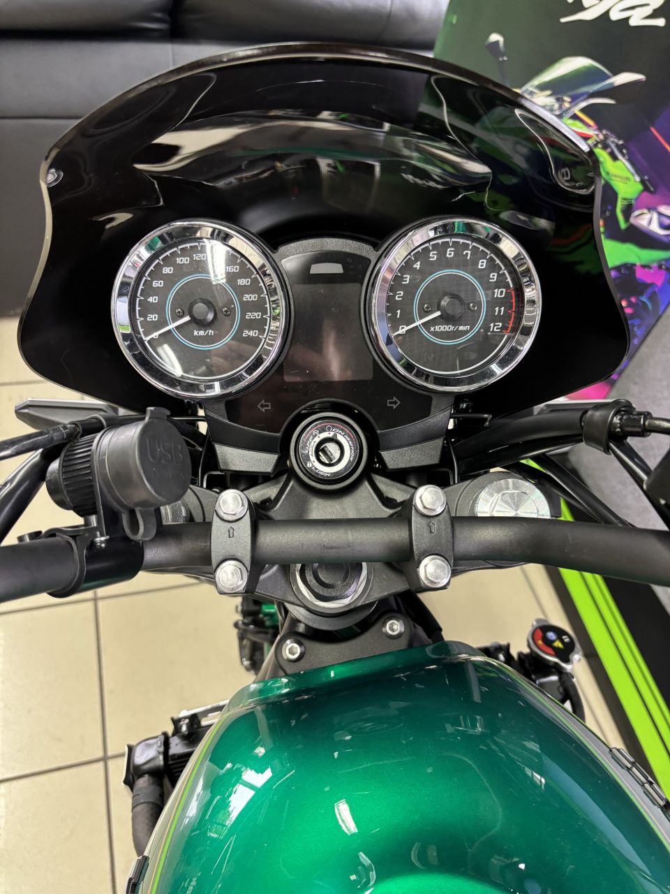 KAWASAKI Z 650 4