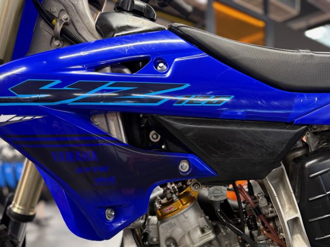 YAMAHA YZ 125 4
