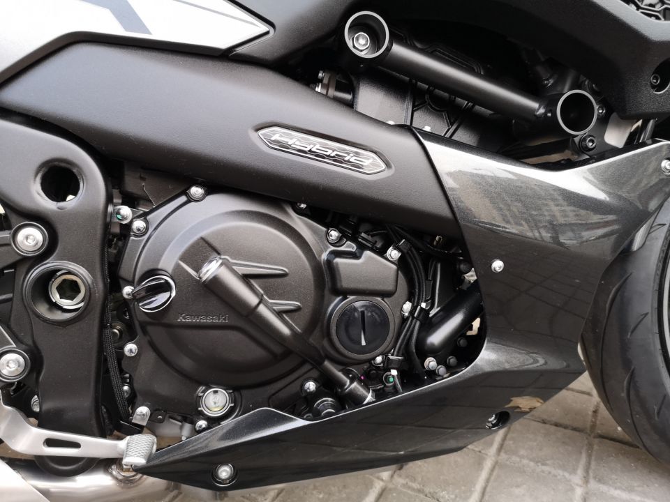 KAWASAKI Z 7 HYBRIDE 4