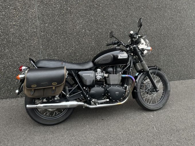 TRIUMPH Bonneville T100 4