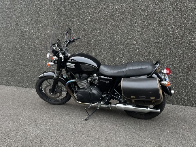 TRIUMPH Bonneville T100 4