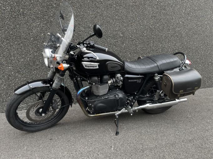 TRIUMPH Bonneville T100 4