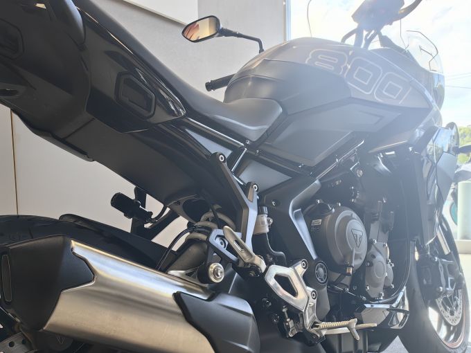 TRIUMPH TIGER 800 4