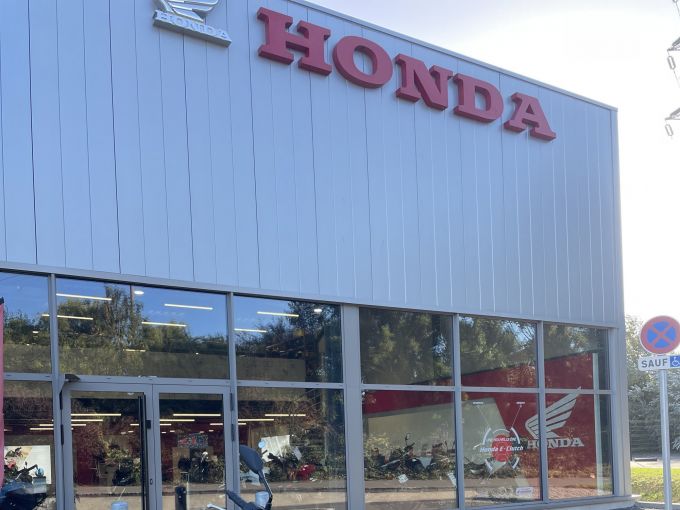 HONDA CB 750 HORNET 4