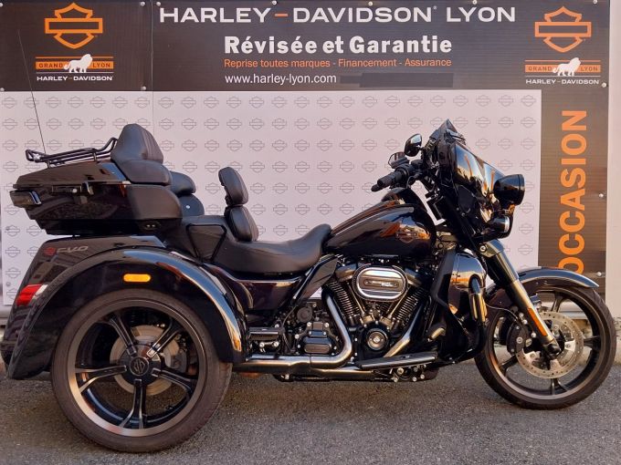 HARLEY-DAVIDSON TRIKE TRI GLIDE 1923 CVO 4