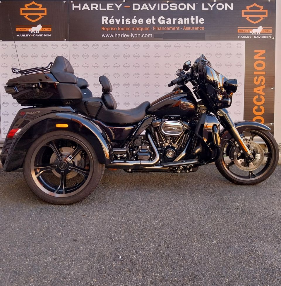 HARLEY-DAVIDSON TRIKE TRI GLIDE 1923 CVO 4