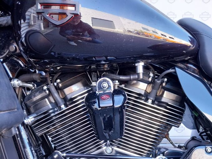 HARLEY-DAVIDSON TRIKE TRI GLIDE 1923 CVO 4