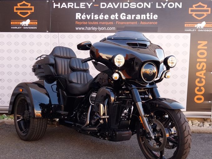 HARLEY-DAVIDSON TRIKE TRI GLIDE 1923 CVO 4