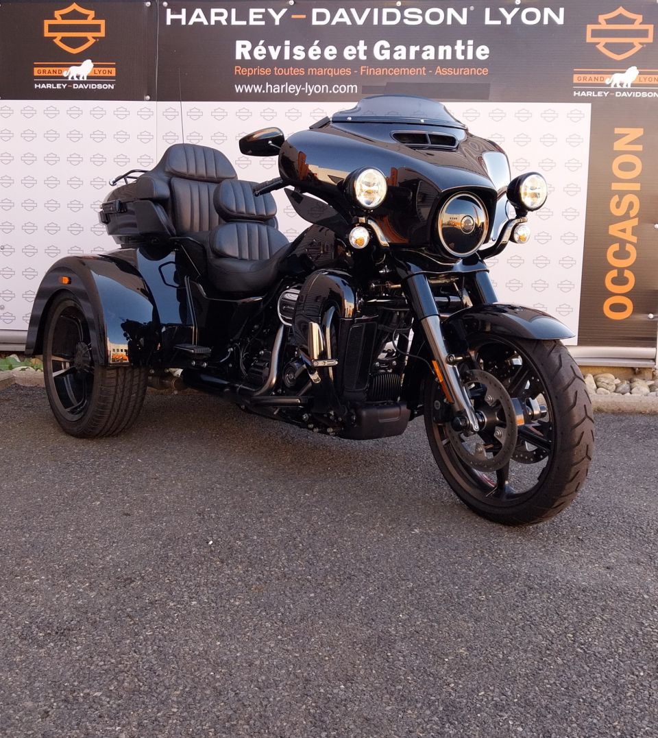 HARLEY-DAVIDSON TRIKE TRI GLIDE 1923 CVO 4