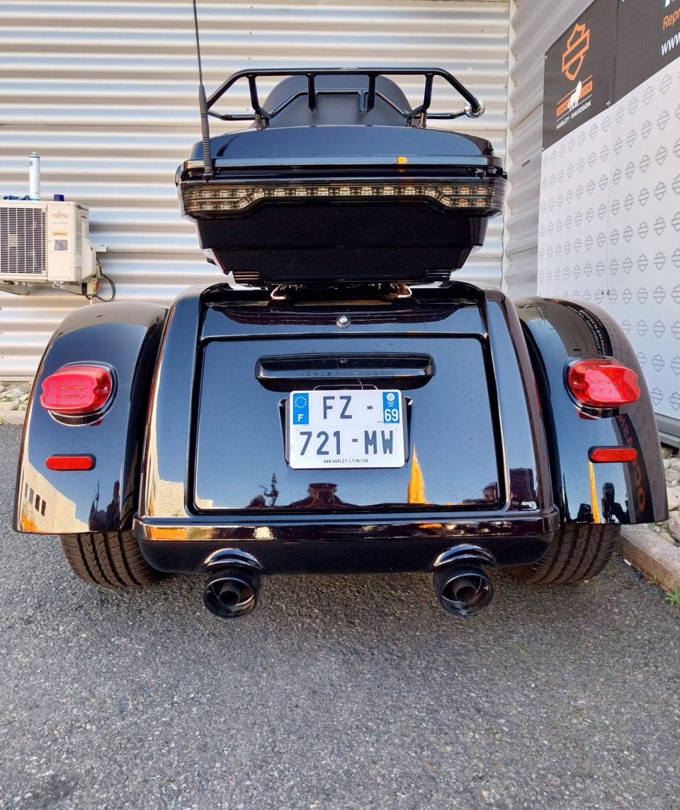 HARLEY-DAVIDSON TRIKE TRI GLIDE 1923 CVO 4