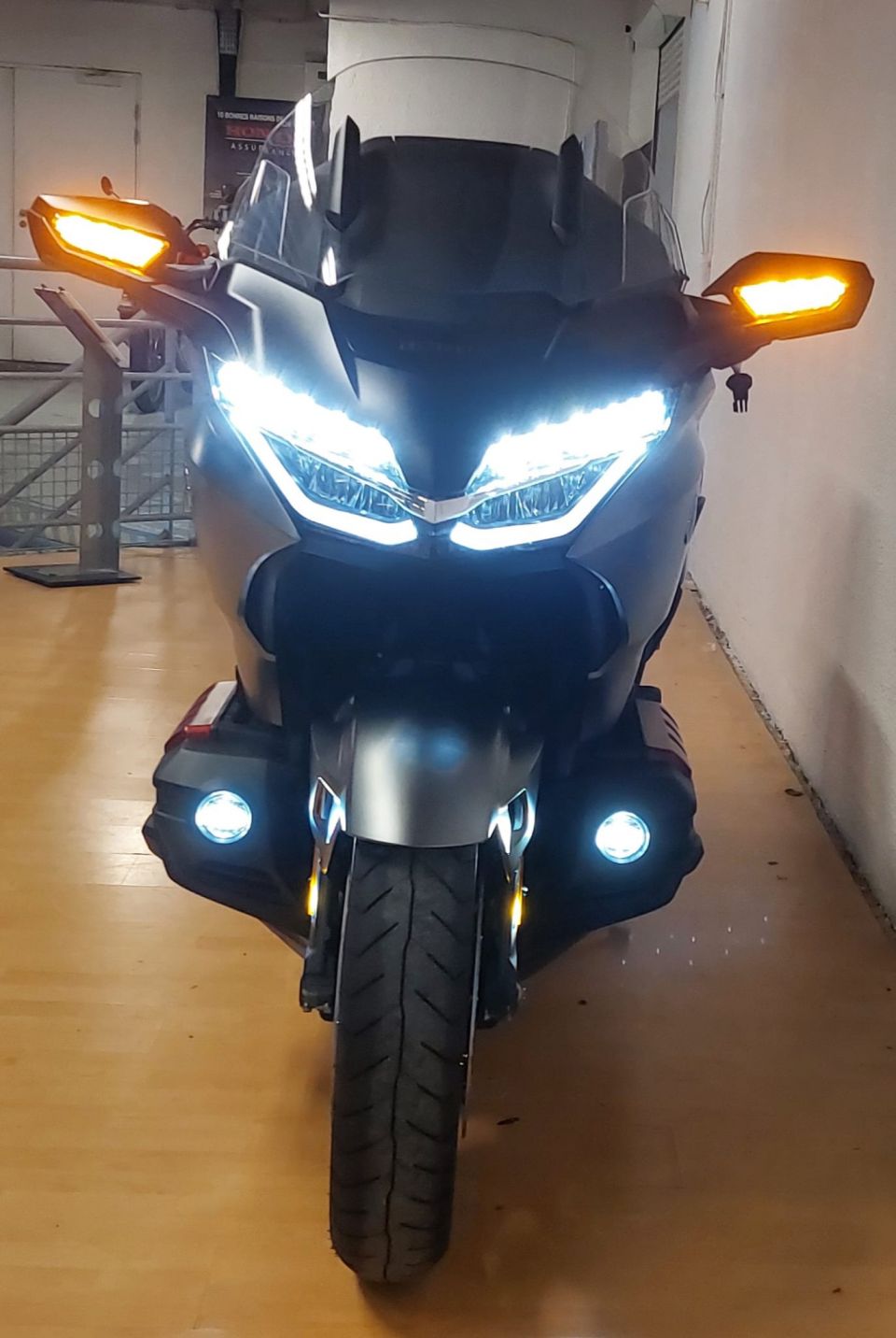 HONDA GL 1800 GOLDWING DCT 4