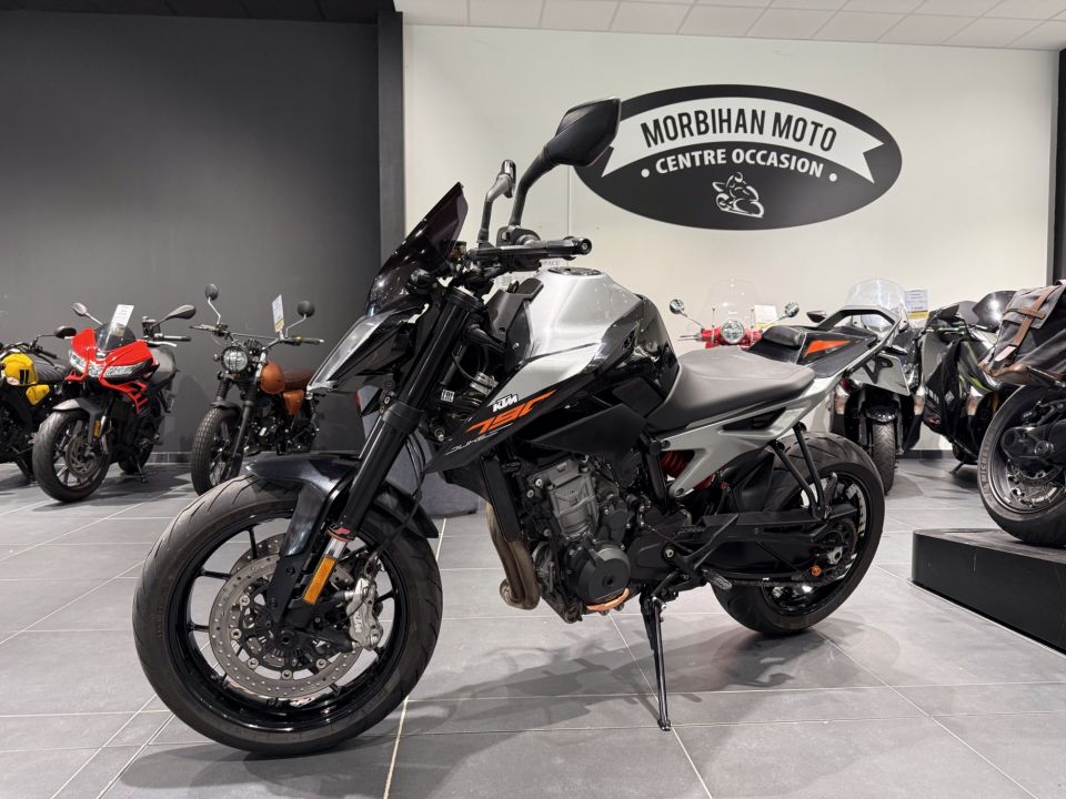 KTM 790 DUKE 4