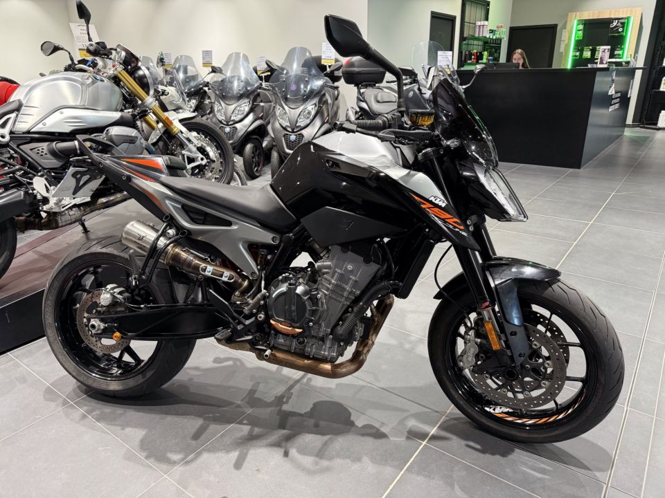 KTM 790 DUKE 4