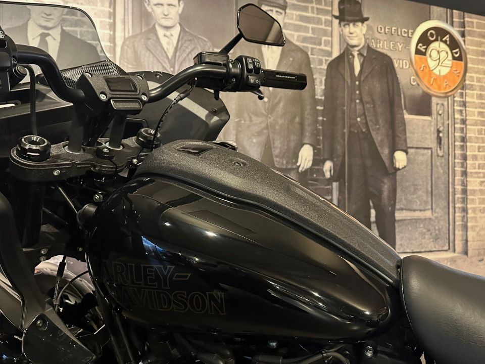 HARLEY-DAVIDSON SOFTAIL LOW RIDER 1923 ST 4