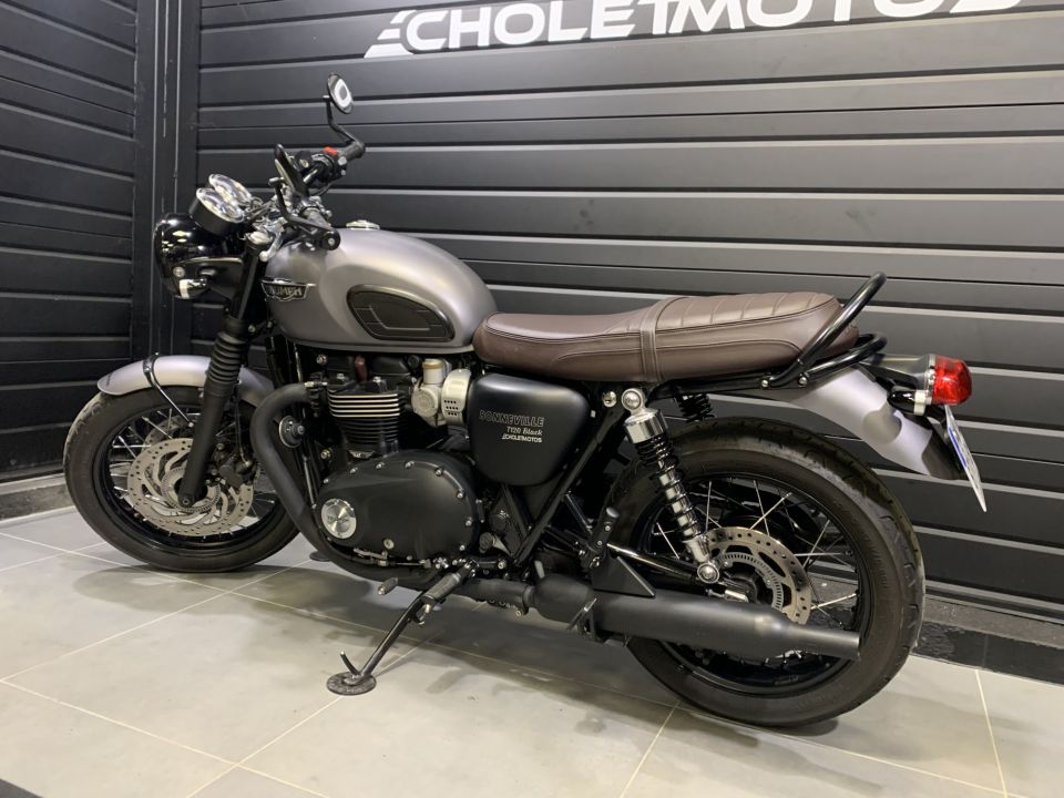 TRIUMPH Bonneville T120 Black 4