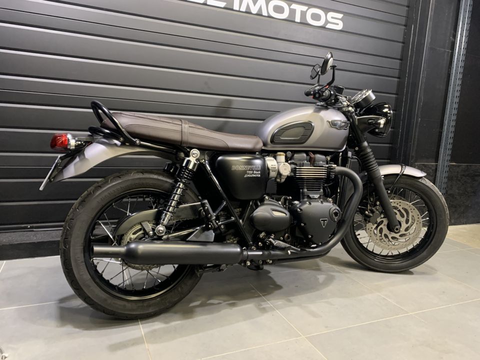 TRIUMPH Bonneville T120 Black 4
