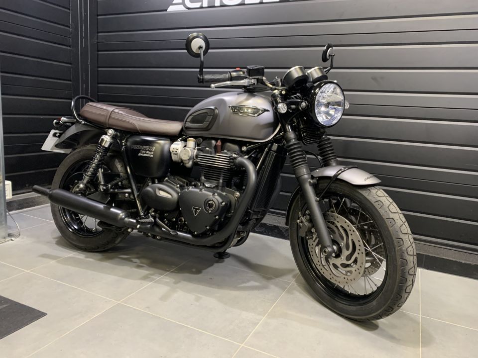TRIUMPH Bonneville T120 Black 4