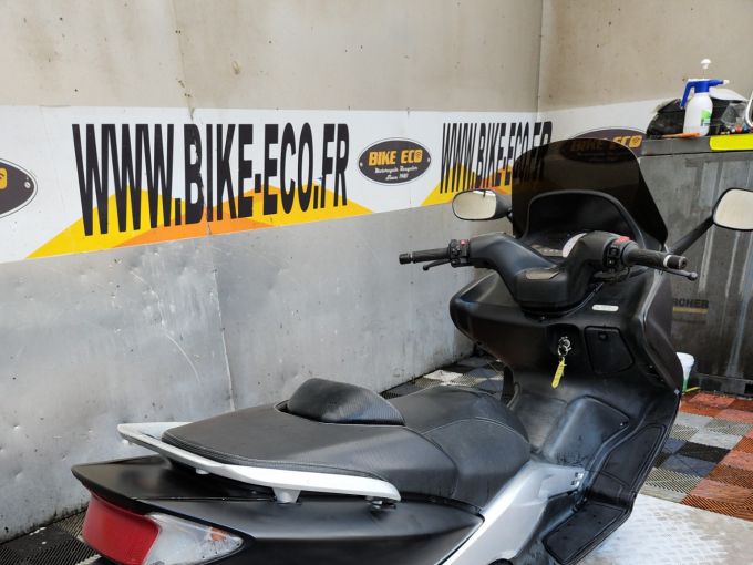 YAMAHA tmax 4