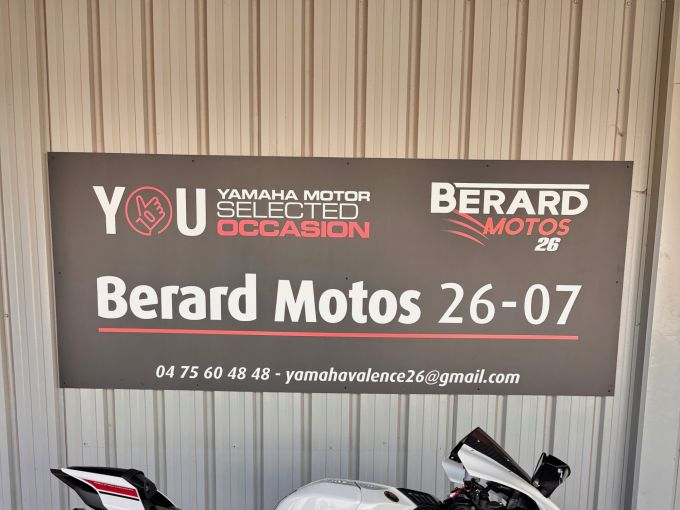 YAMAHA YZF-R1 WORLD GP 60TH ANNIVERSARY 4