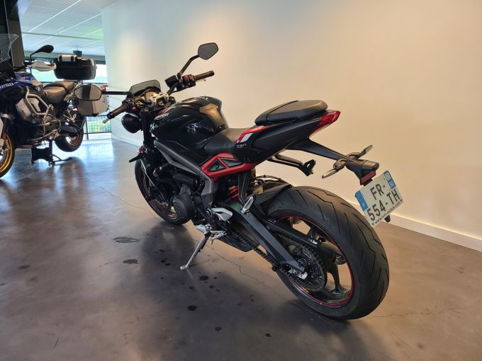 TRIUMPH STREET TRIPLE 765 R 4