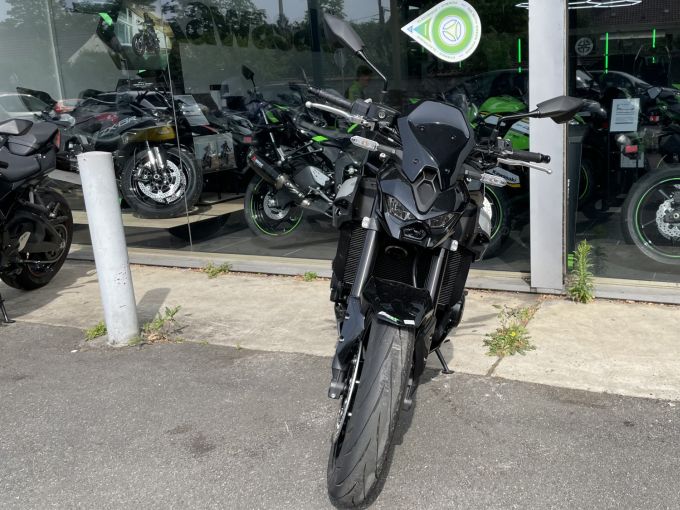 KAWASAKI Z900 4