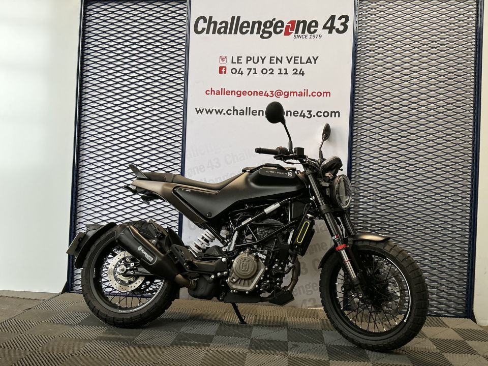 HUSQVARNA SVARTPILEN 125 ABS 4