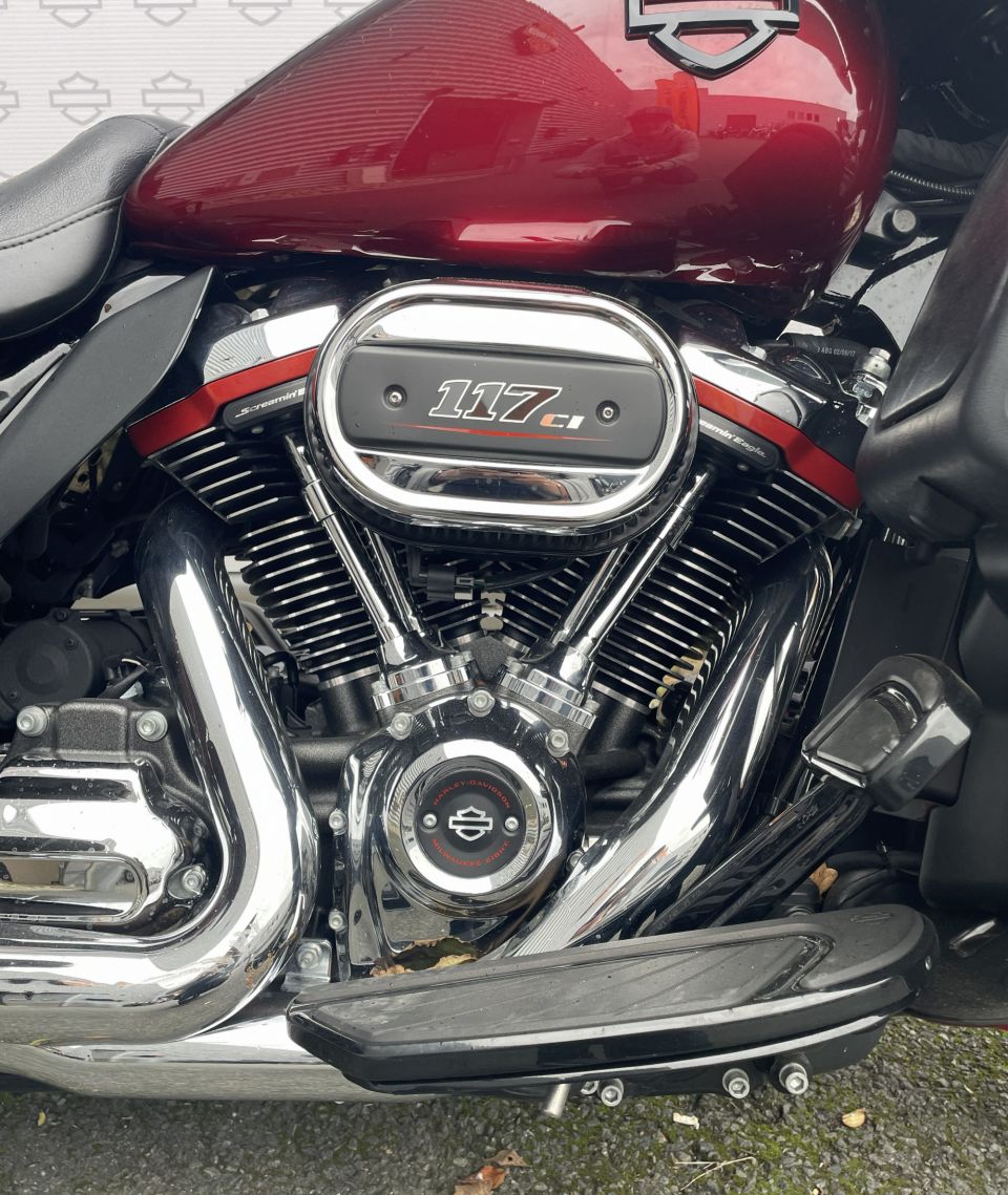 HARLEY-DAVIDSON TOURING ULTRA LIMITED 1923 CVO 4