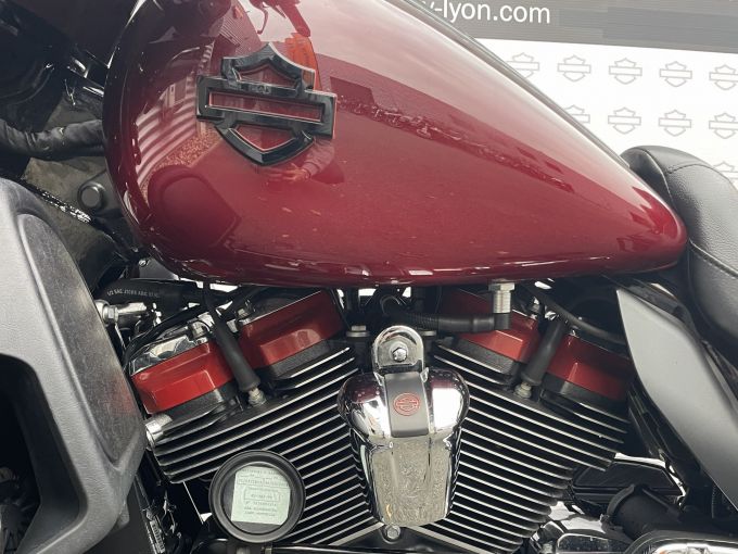 HARLEY-DAVIDSON TOURING ULTRA LIMITED 1923 CVO 4