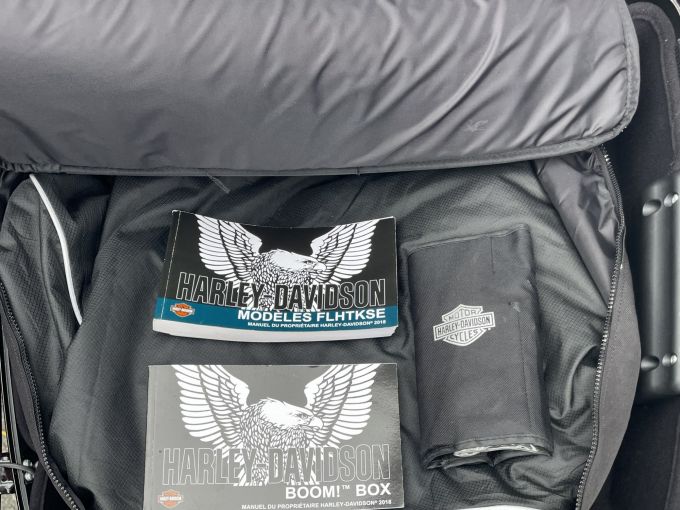 HARLEY-DAVIDSON TOURING ULTRA LIMITED 1923 CVO 4