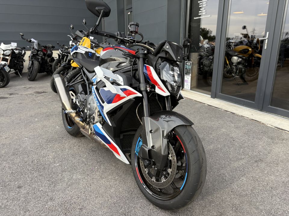 BMW M 1000R 4
