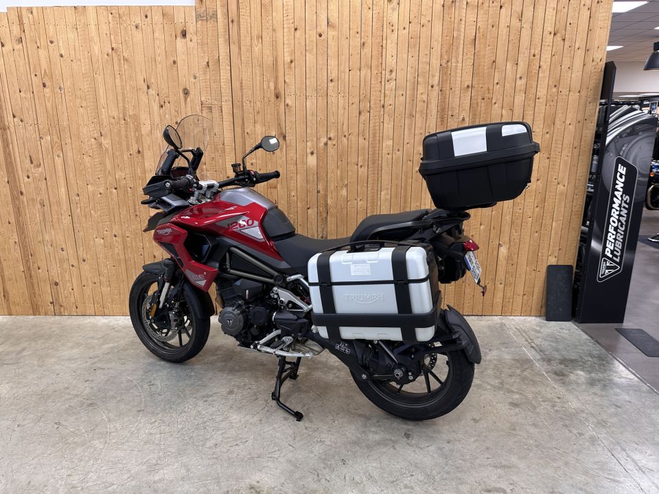 TRIUMPH TIGER 1200 GT PRO 4