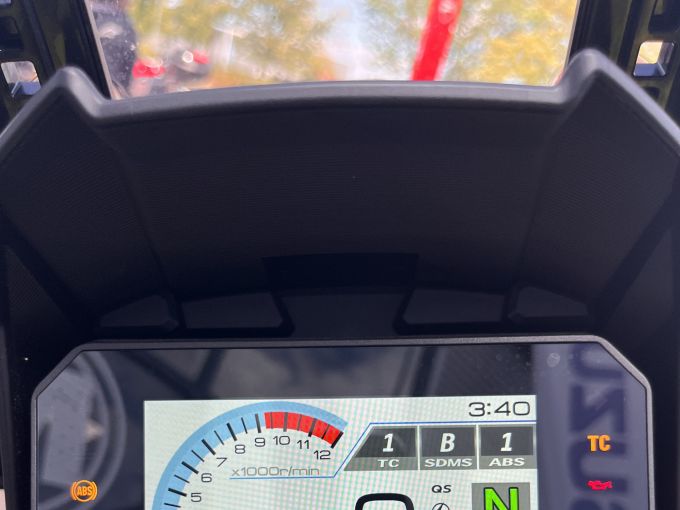 SUZUKI DL V-STROM 1050DE 4