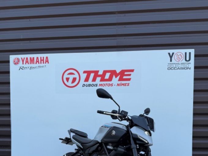 YAMAHA MT-07 Y-AMT (47,5CV) 4
