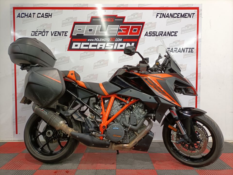 KTM 1290 SUPER DUKE GT 4