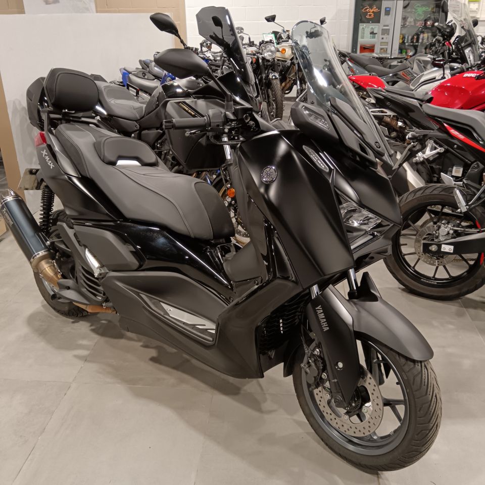 YAMAHA XMAX 125 TECH MAX 4