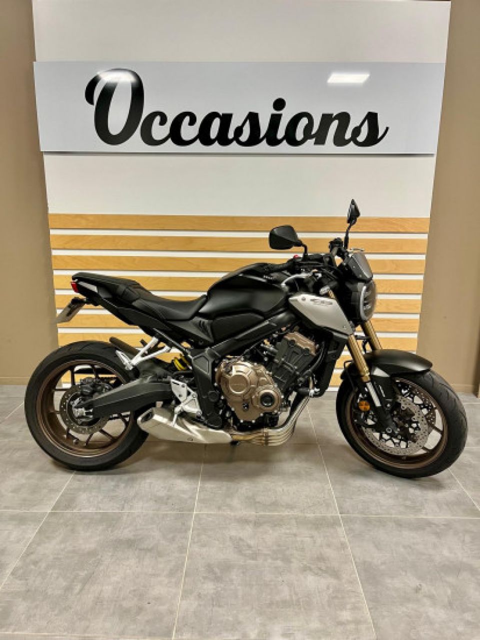 HONDA CB650R Neo Sports Café 4