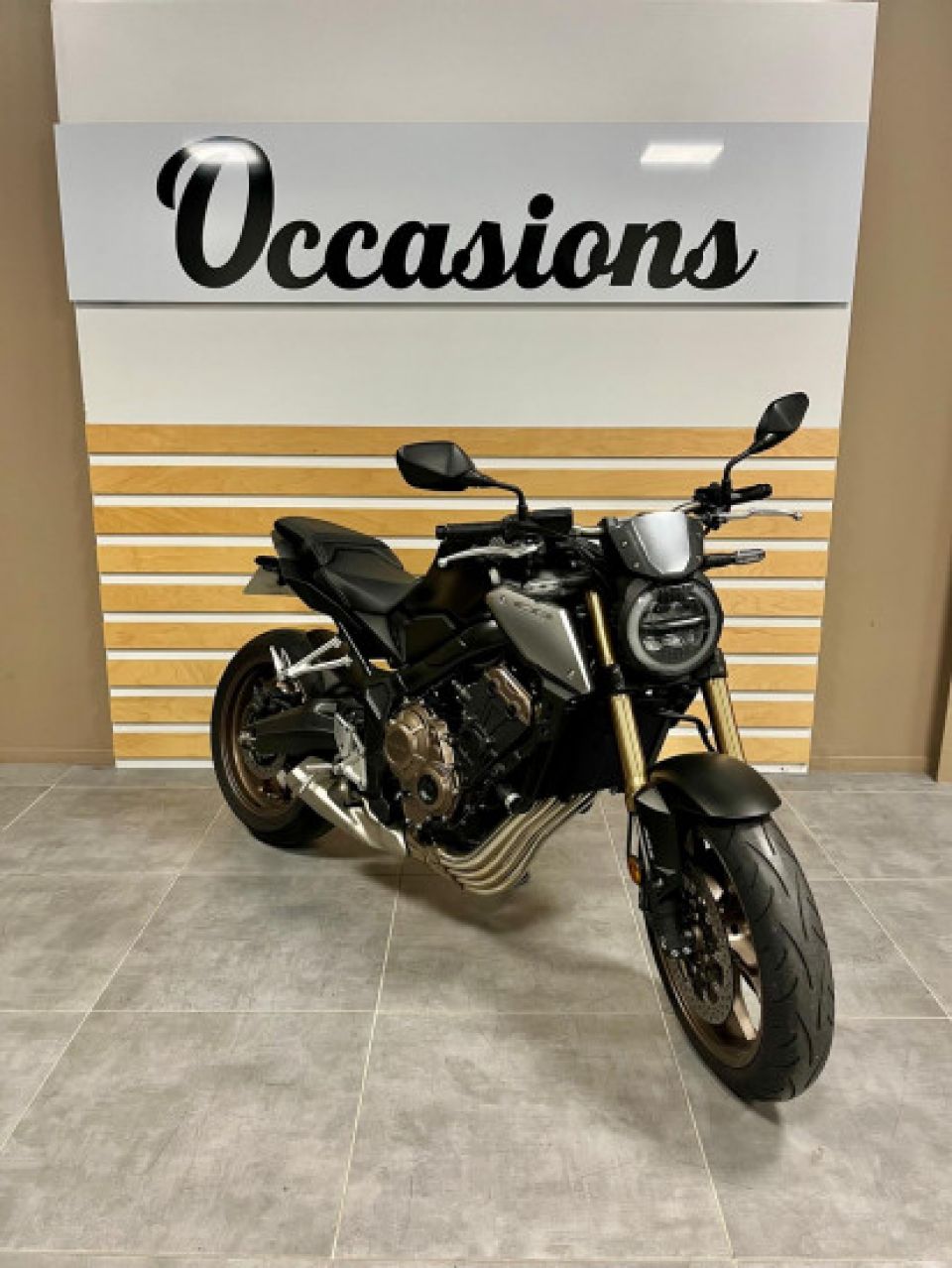 HONDA CB650R Neo Sports Café 4