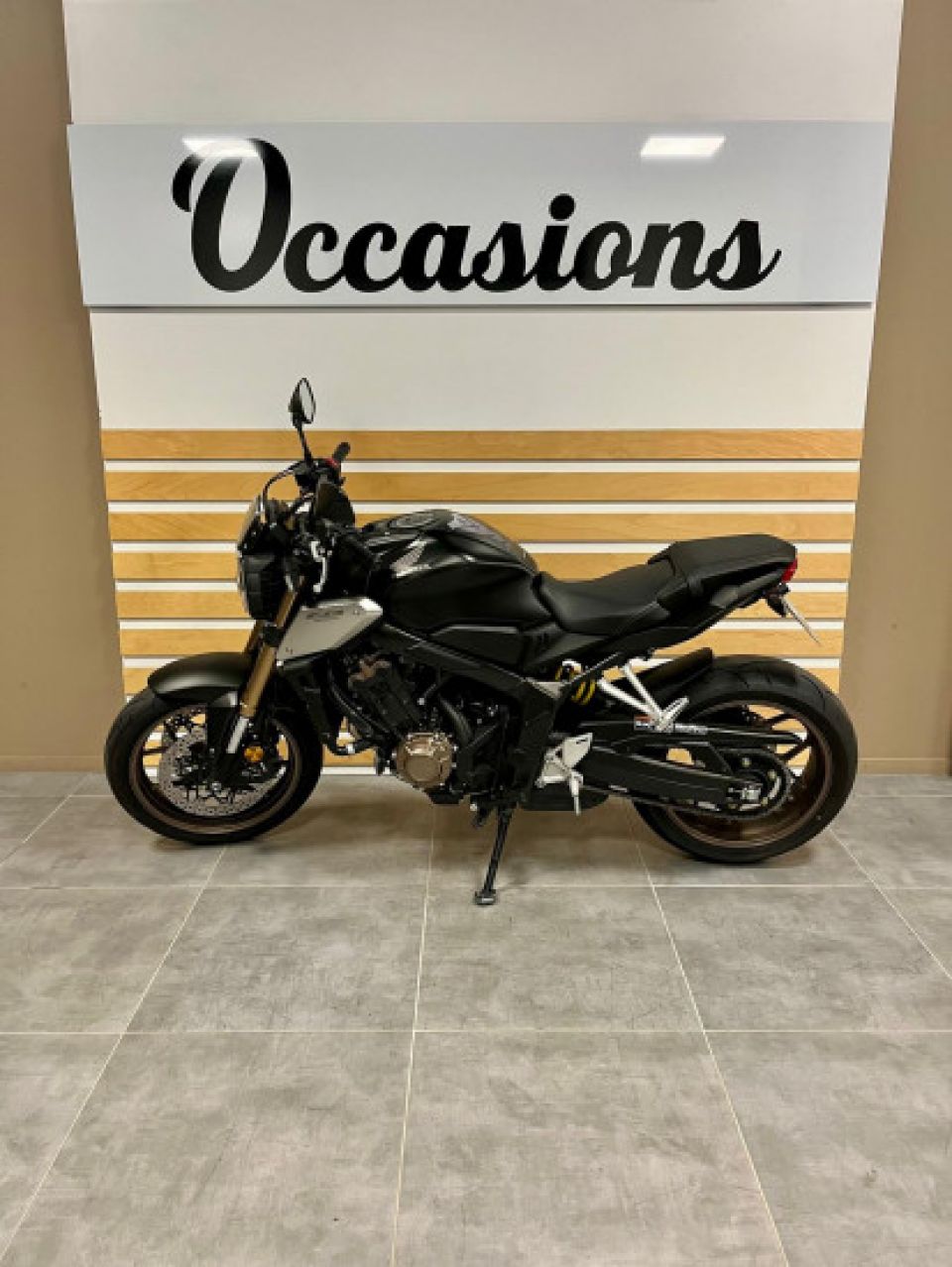 HONDA CB650R Neo Sports Café 4