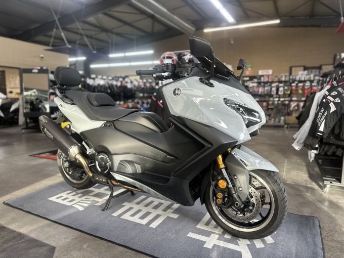 YAMAHA XP T-MAX 560 TECH MAX 4