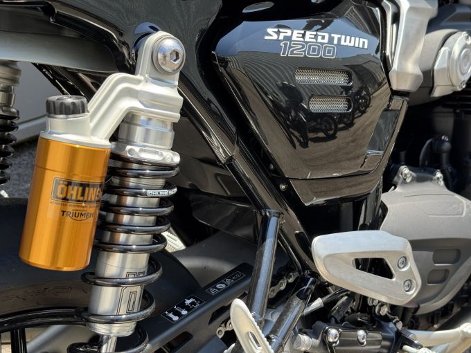 TRIUMPH SPEED TWIN 1200 4