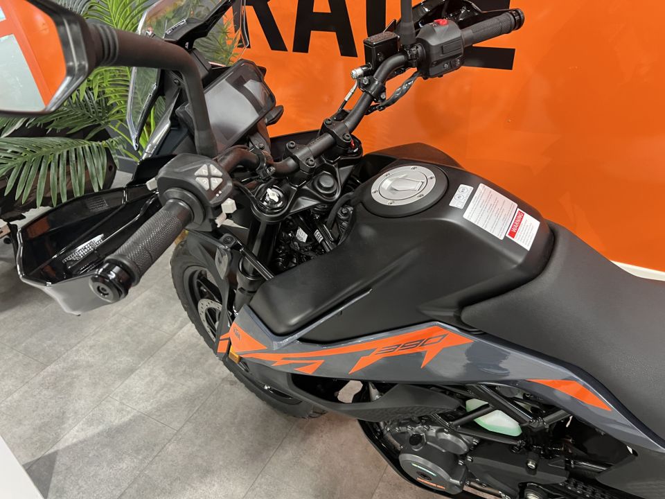 KTM 390 ADVENTURE 4