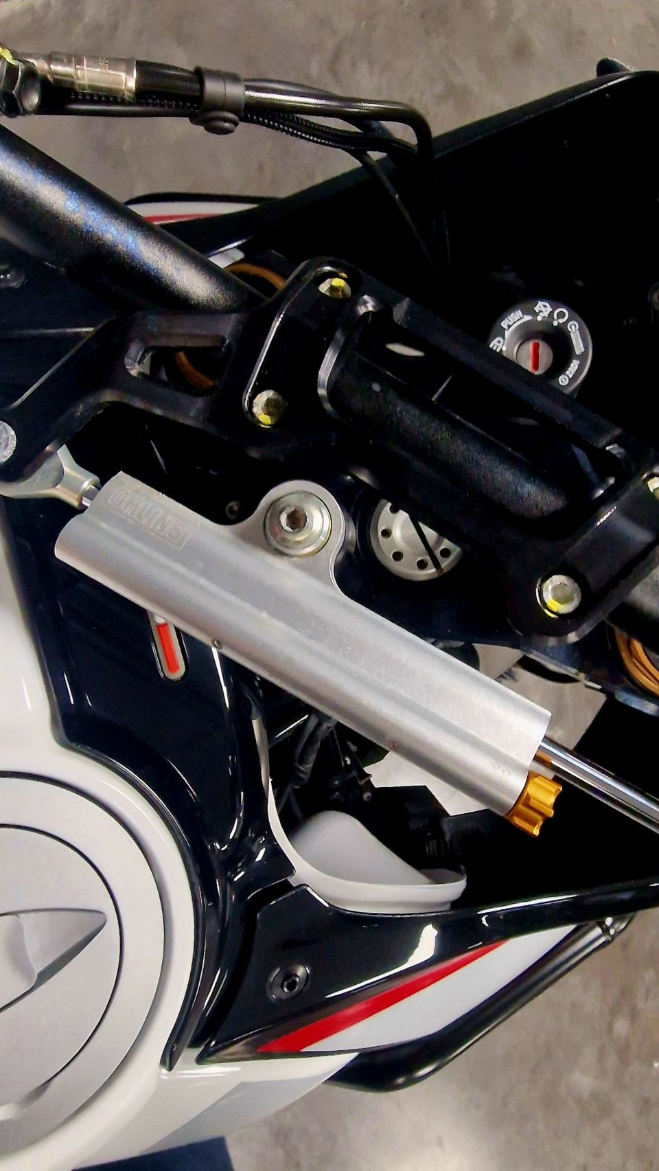 DUCATI DESERT X RALLY 4