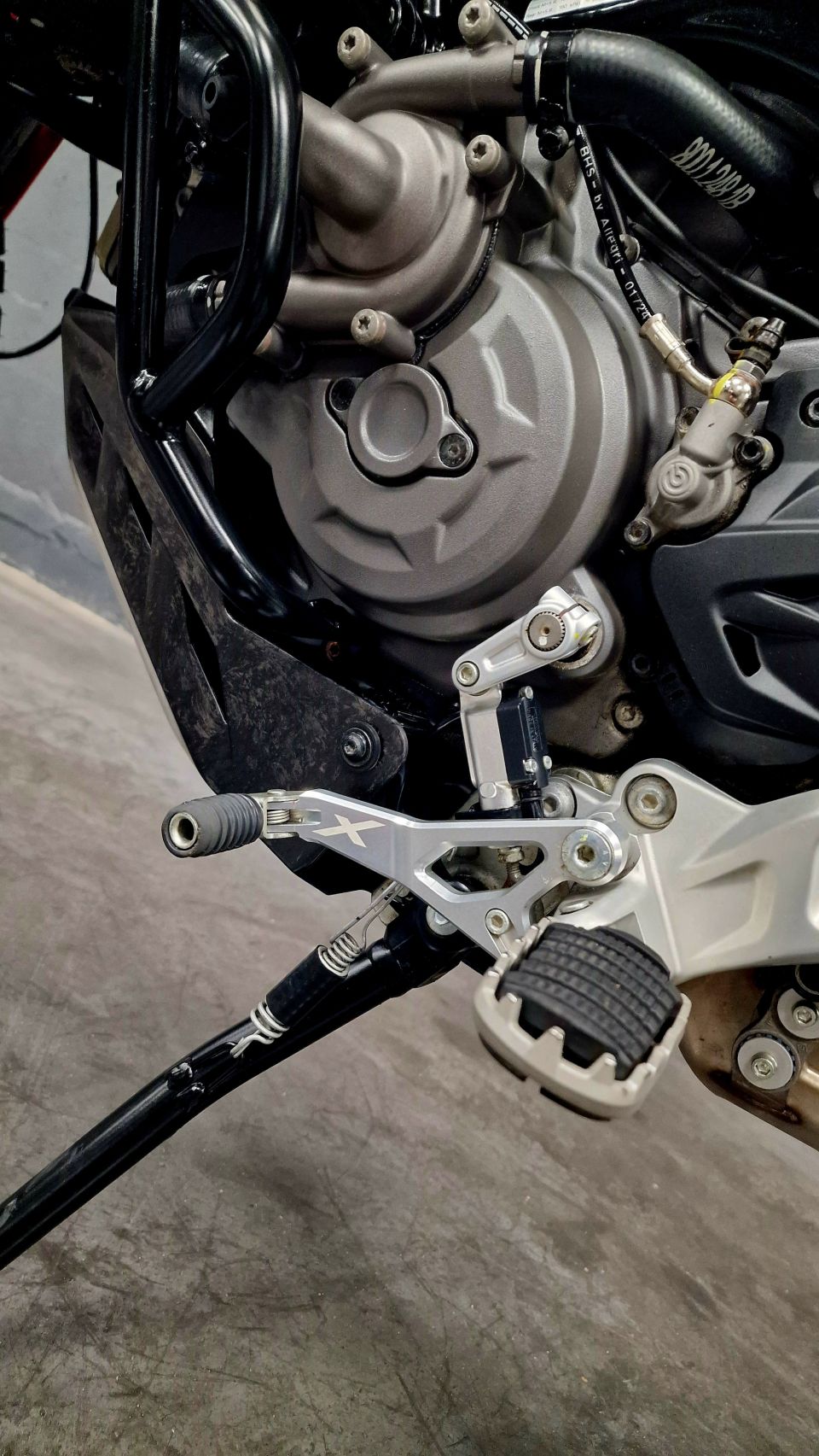 DUCATI DESERT X RALLY 4