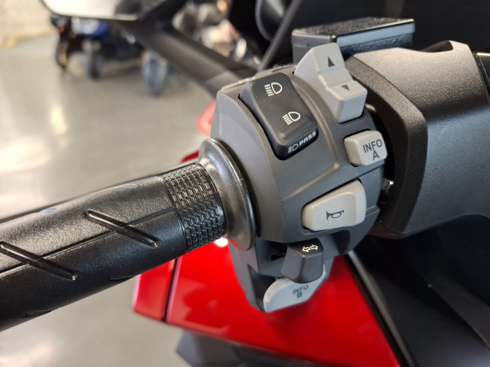 HONDA NSS FORZA 350 4