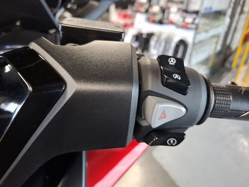 HONDA NSS FORZA 350 4