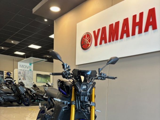 YAMAHA MT-09 SP 4