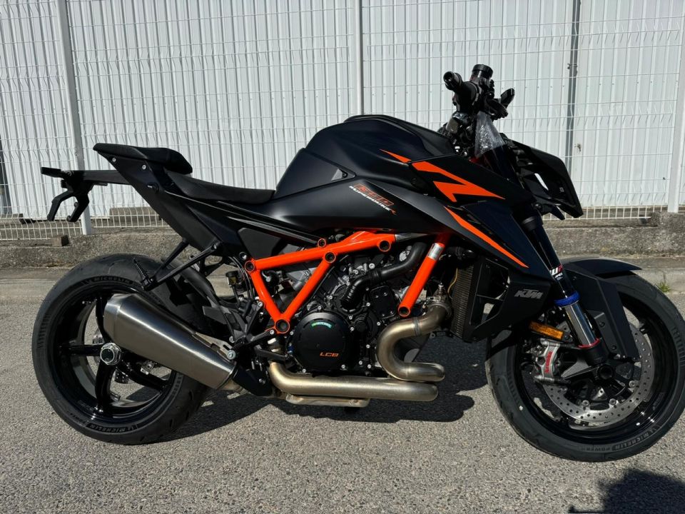 KTM 1390 SUPER DUKE R EVO 4