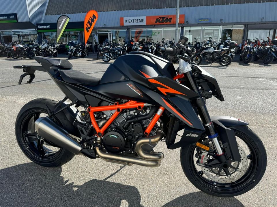 KTM 1390 SUPER DUKE R EVO 4