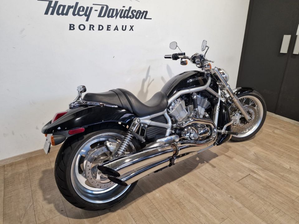 HARLEY-DAVIDSON V-ROD 1130 4