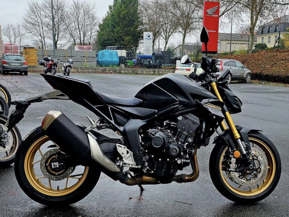 HONDA CB1000 Hornet SP 4